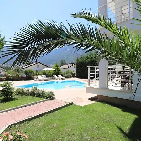 Villa Olympia 1 *